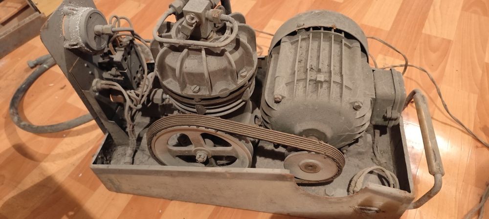 Компресор поршневой