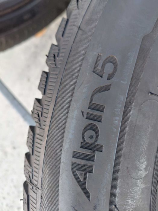 Резина зима 98%  Michelin Alpin 5 205.55.16