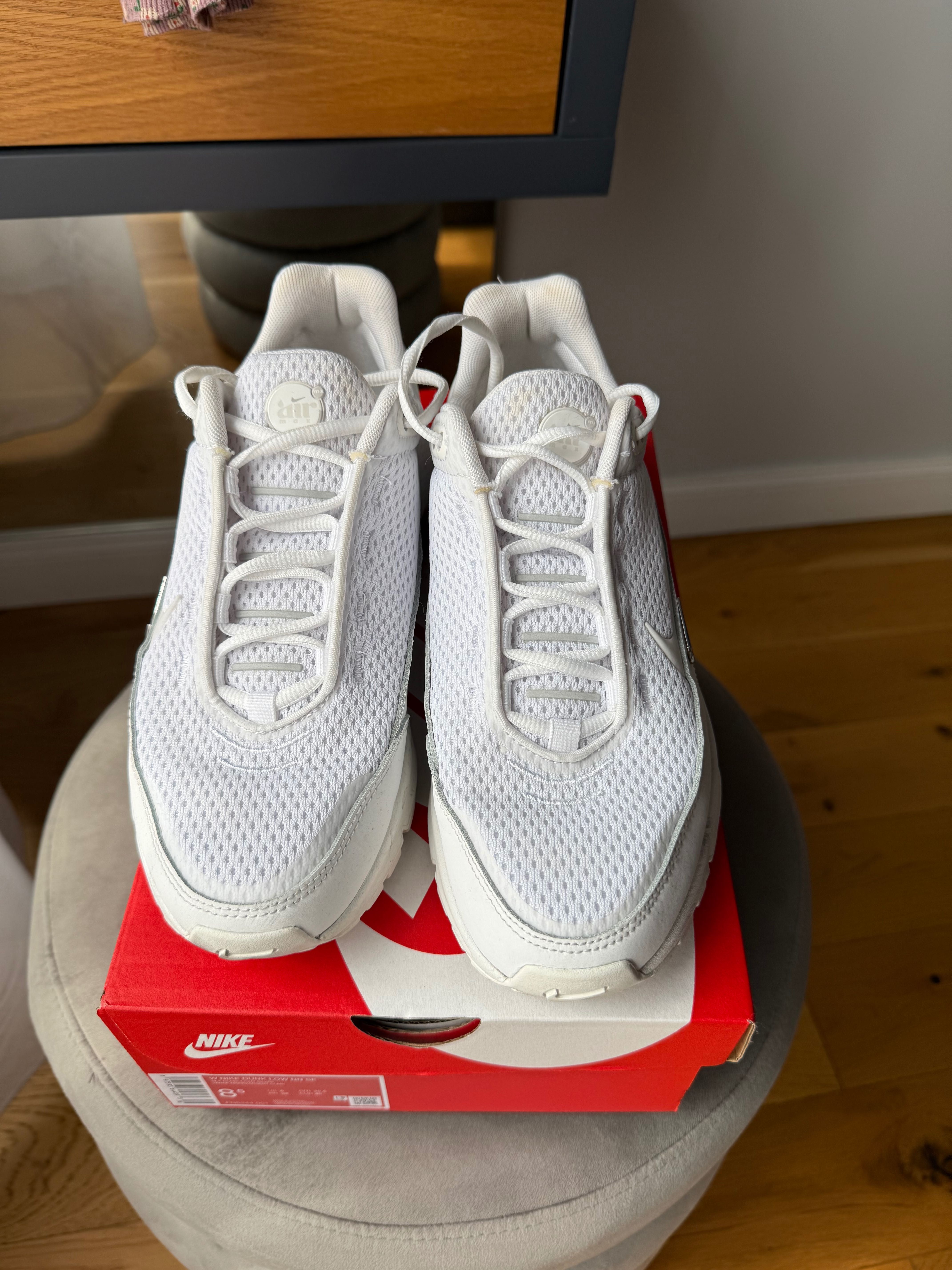 Białe Air max Nike