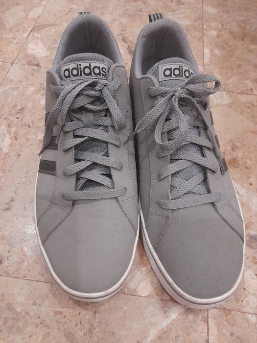 Ténis adidas como novos