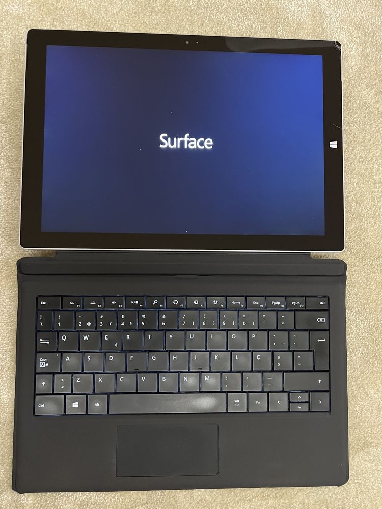 Surface Pro 3 64Gb i3 4Gb RAM