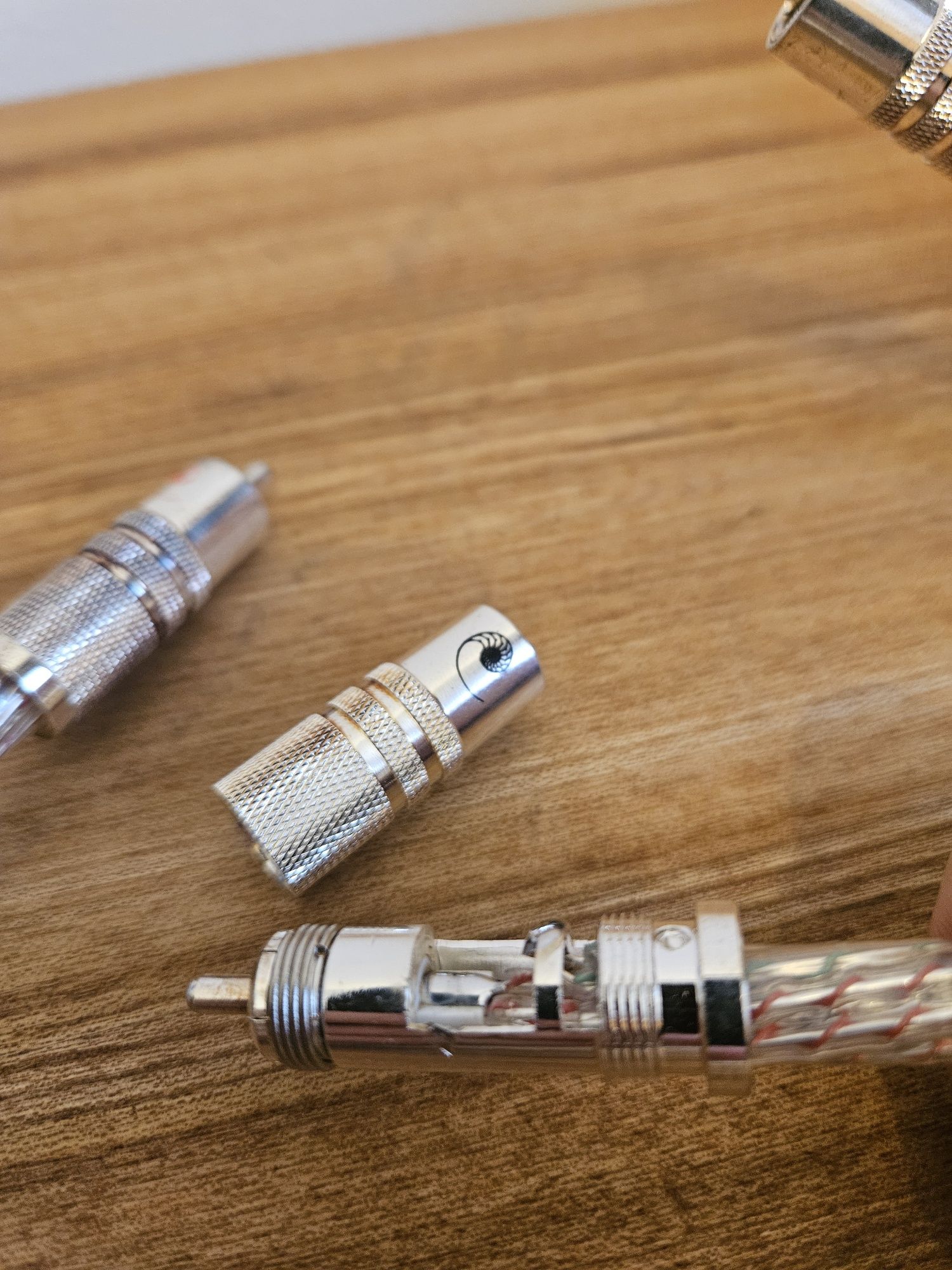 Przewody interconnect rca kable technologia nordost valhalla 7n