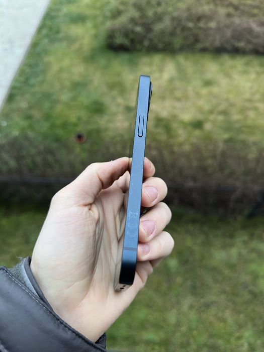 Apple IPhone Айфон 13 128ГБ Чорний, Неверлок, Оригінал