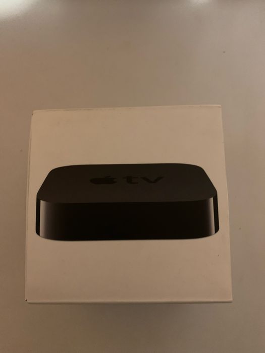 Продам Apple TV (хорошее состояние)