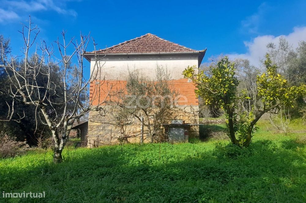 Casa na Aldeia do Vale