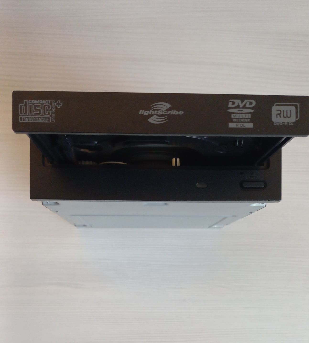 HP 447310-001 DVD±RW DL LightScribe Rewritable SATA Black Optical Driv