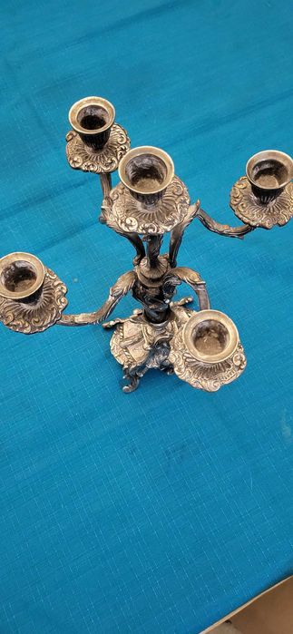 Castiçal elegante – ideal para decoração e jantares especiais