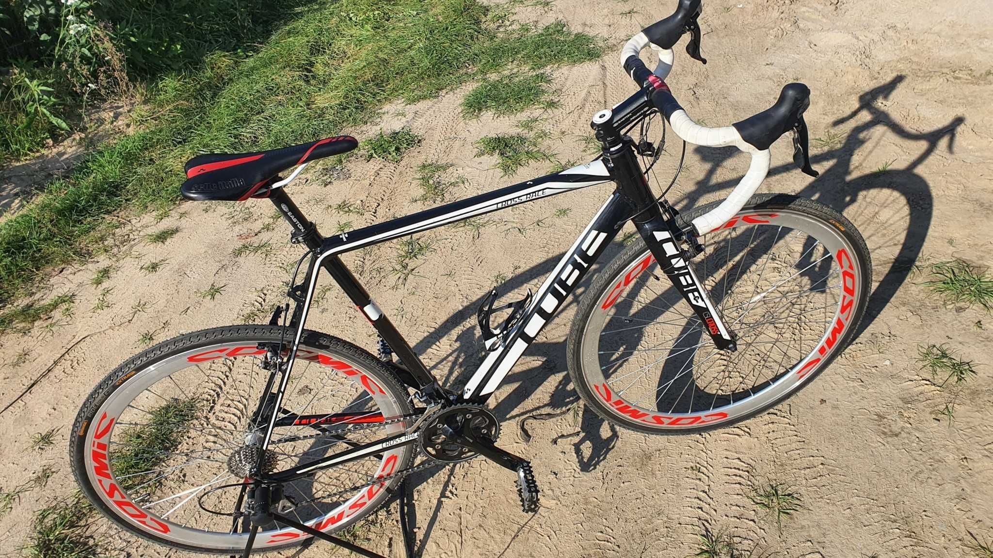 Rower przełajowy CUBE Cross Race