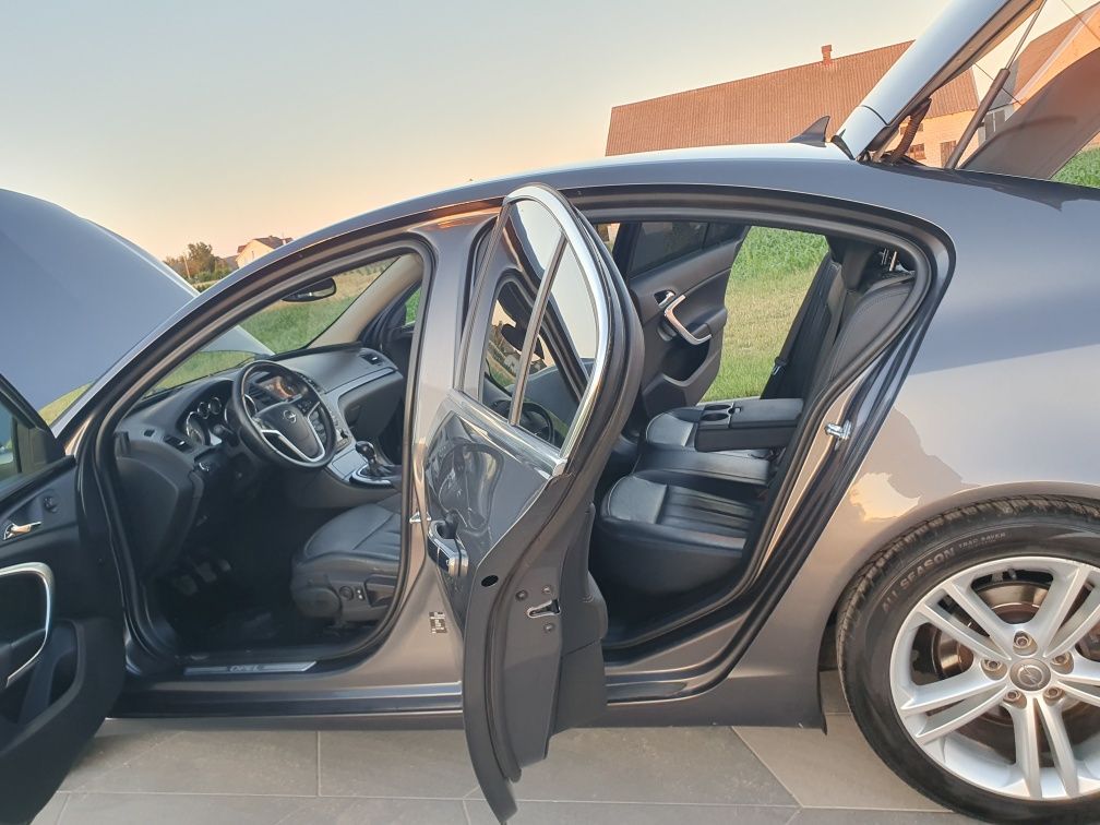 OPEL INSIGNIA A * 2 Lata w Kraju *Doinwestowana $ Bogate Wyposażenie $