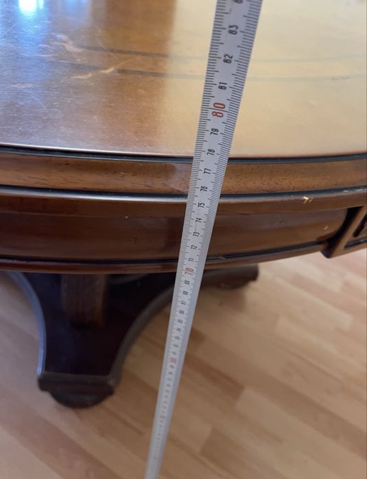 Стіл круглий дубовий