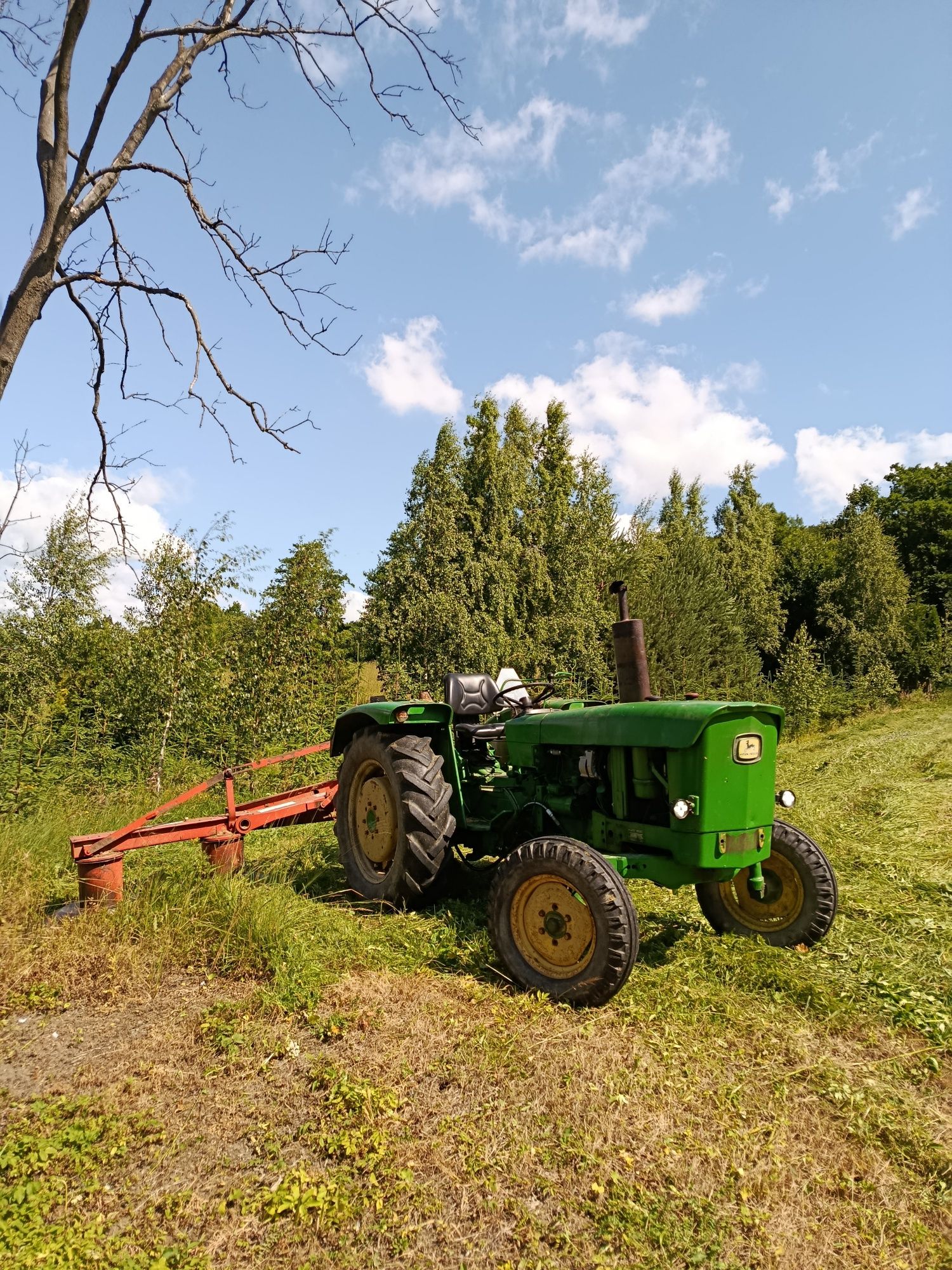 John Deere 920 z wspomaganiem  3 cylindry