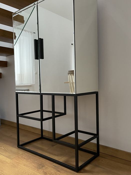 Lustrzana nowoczesna komoda kredens szafa