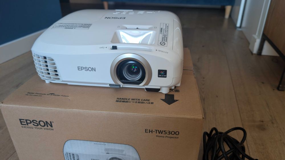 Projektor Epson EH-TW5300
