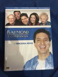 Dvds da série Raymond e Companhia