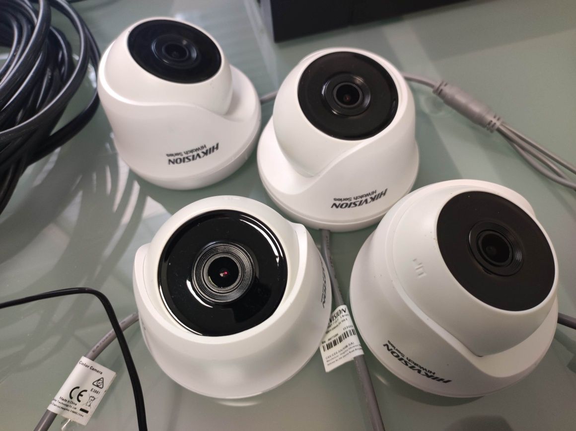 Kit 4 câmaras vigilância CCTV HIKVI com 1TB