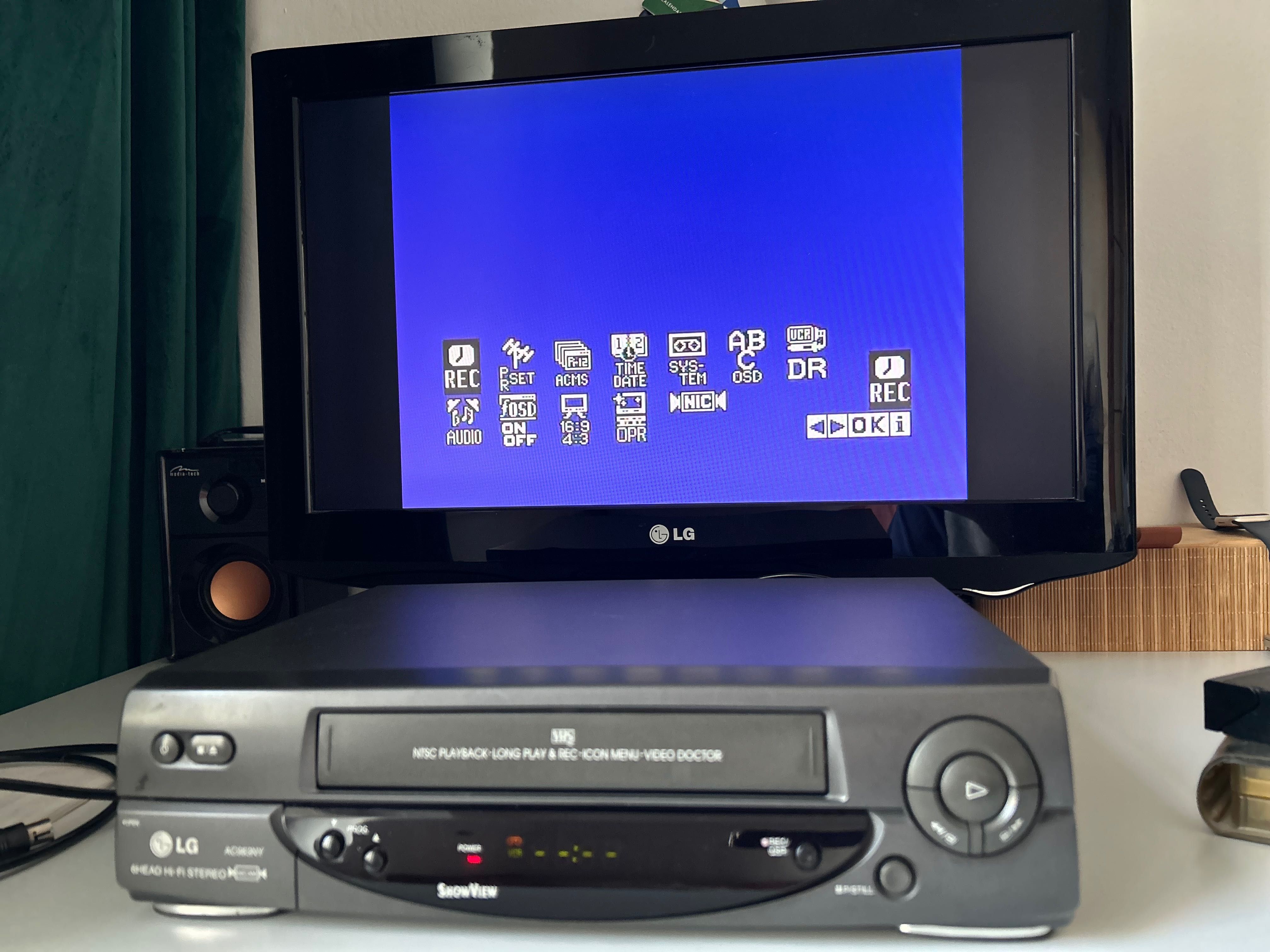 -Magnetowid- LG AC983NY