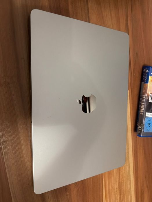 Macbook Air M2 13 cali jak nowy Blokada icloud Na części