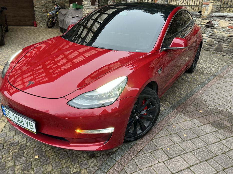 Тесла Tesla модел 3 performance 510 к.с.
