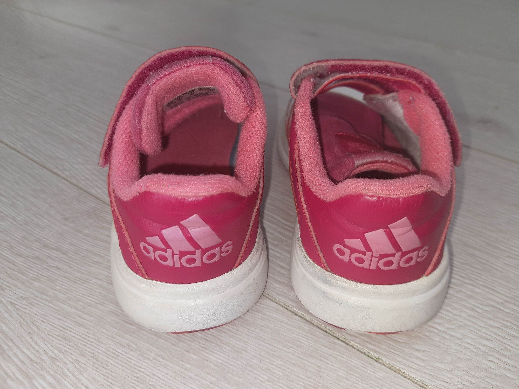 Кросівки шкіряні Adidas 24р 15см