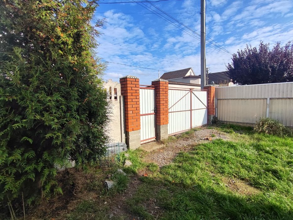 Продам будинок на Таращанському масиві