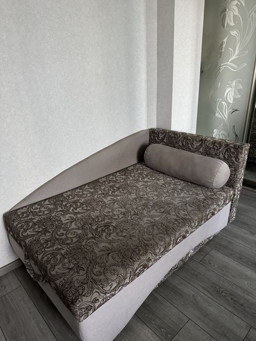 Продам диван-ліжко (софа)
