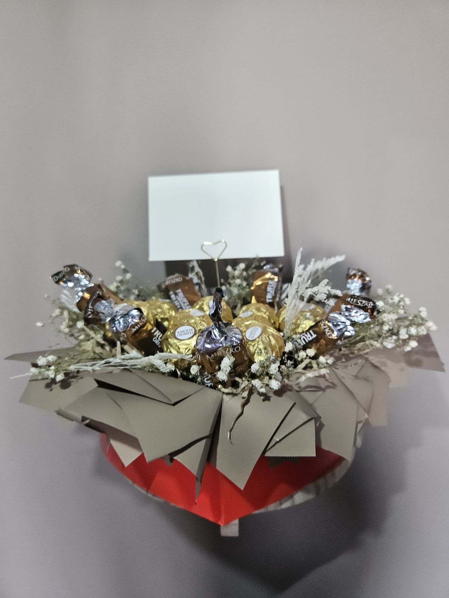 Słodki box, fererro, pudełko prezentowe, słodki torcik
