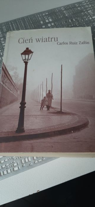 Cień wiatru Carlos Ruiz Zafon