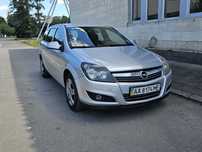 Opel  Astra 2012