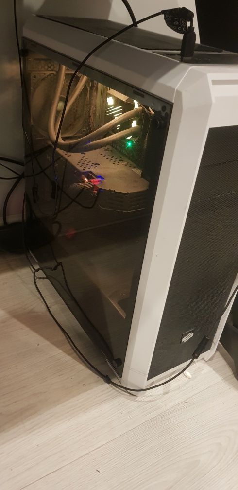 Zestaw komputerowy do gier