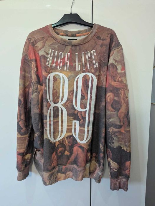 Zestaw ubrań używanych w różnym stanie