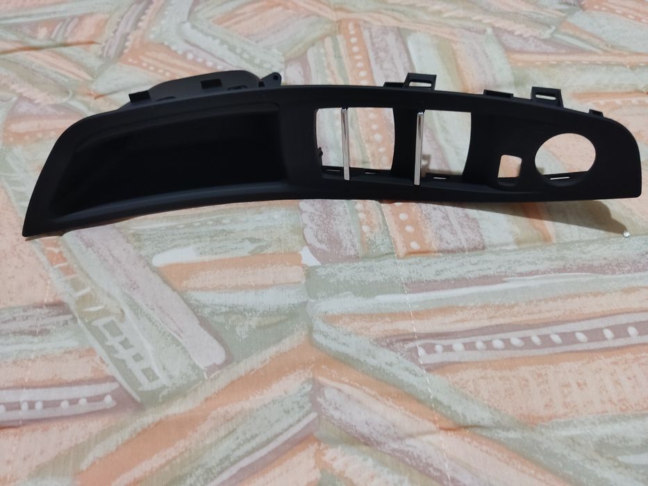 Puxador de porta lado esquerdo