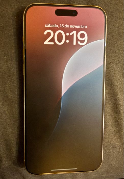 iPhone 15 Pro Max, como novo