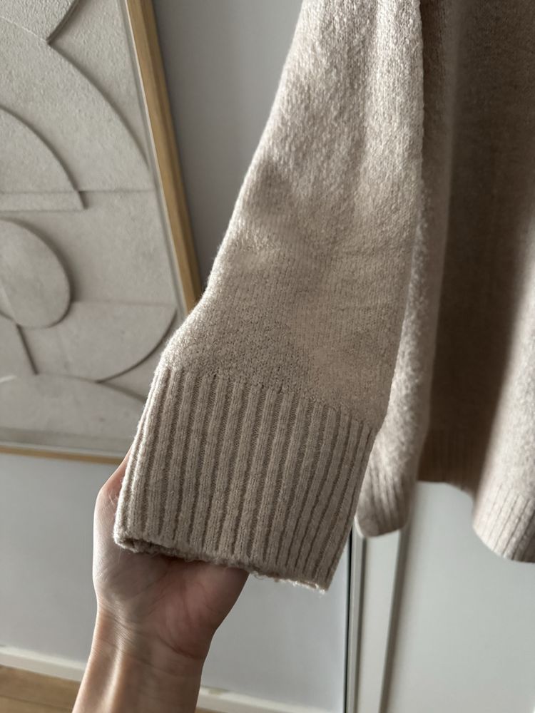 Kremowy bezowy dluzszy sweter oversize XL