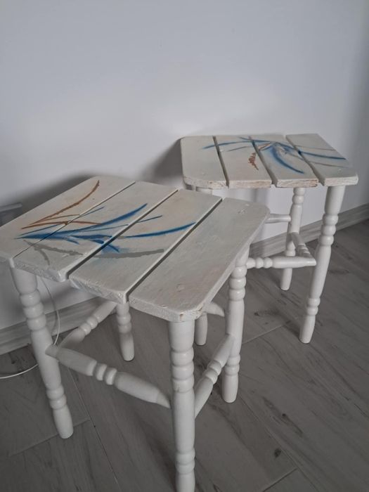 2 taborety białe