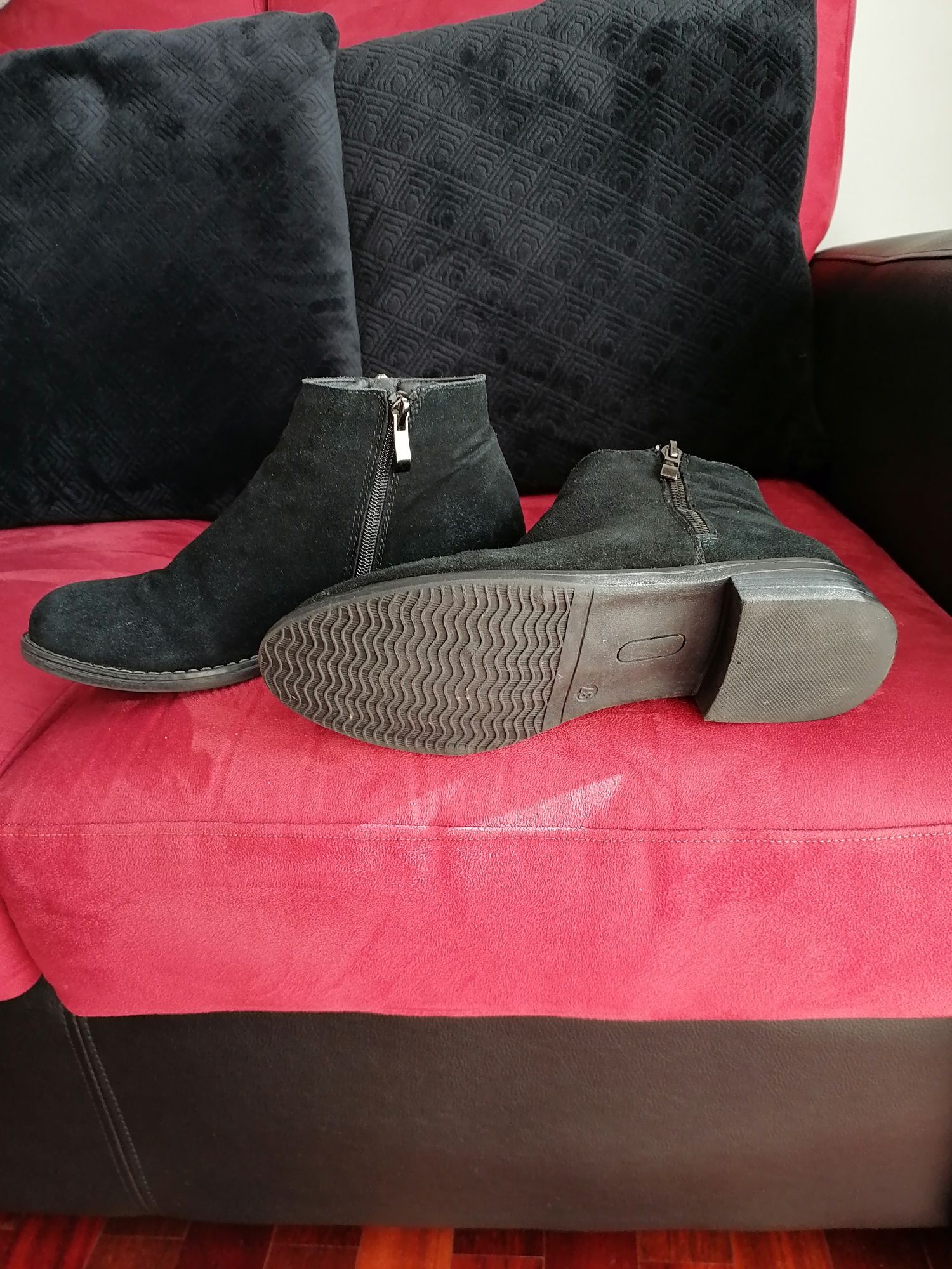 Botins Pretos Tam 37  Lindíssimos  ( Portes incluídos)
