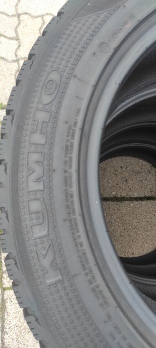 59 Opony KUMHO 215/60/17 Bardzo Ładne