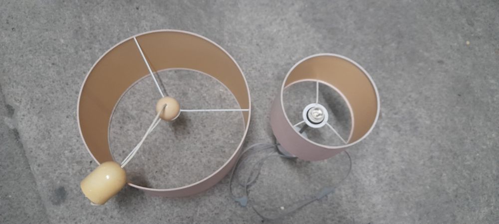 Candeeiros de teto e de secretária