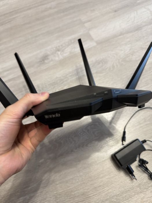 Роутер маршрутизатор Tenda рабочий