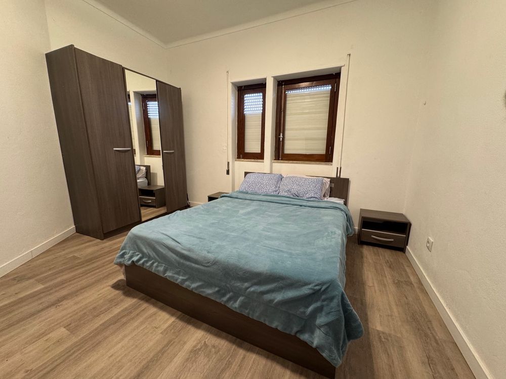 Quarto casal com contrato