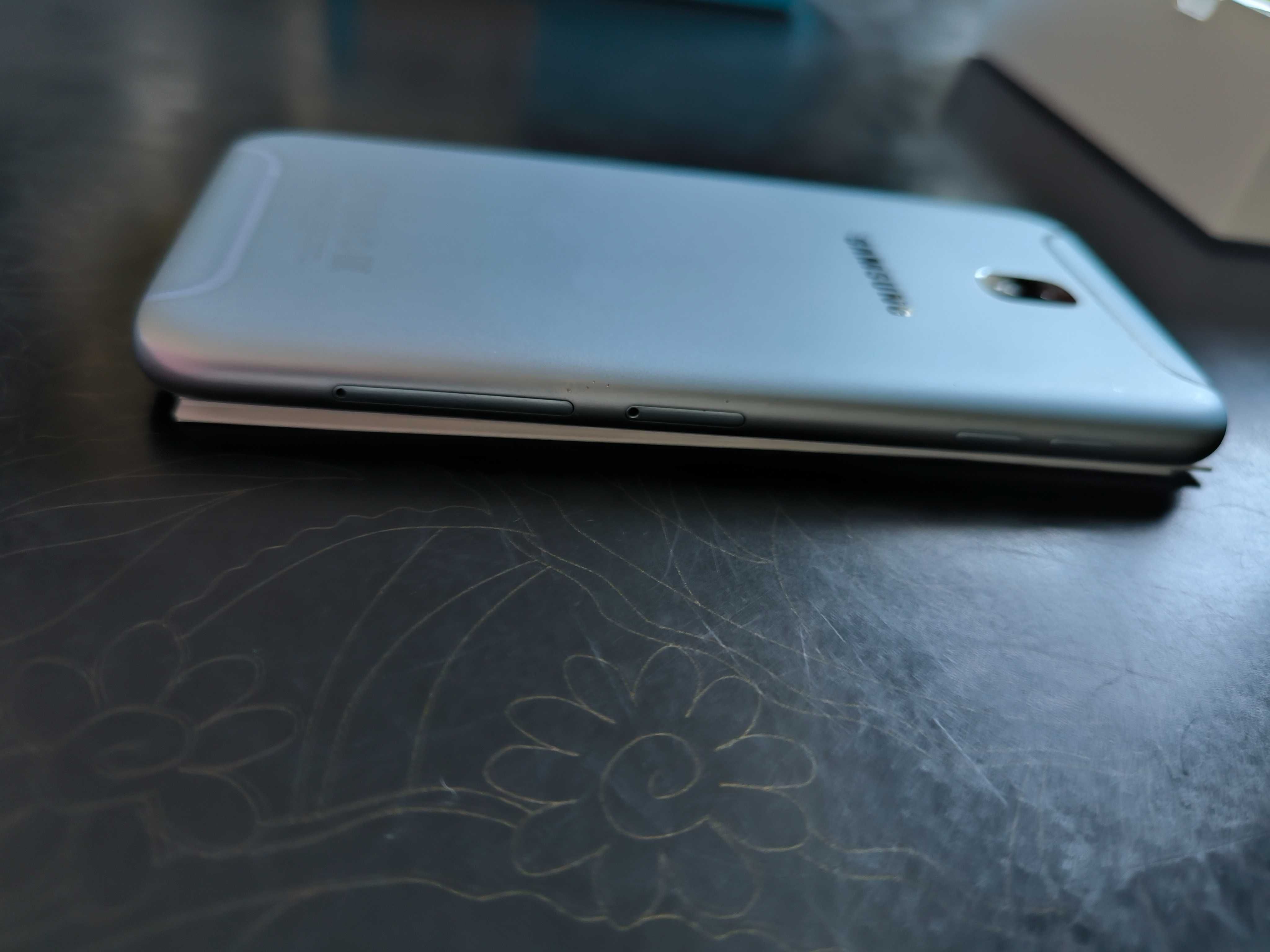 Samsung Galaxy J7