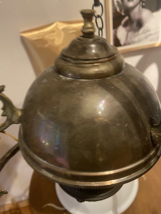 Antyczna mosiężna lampa