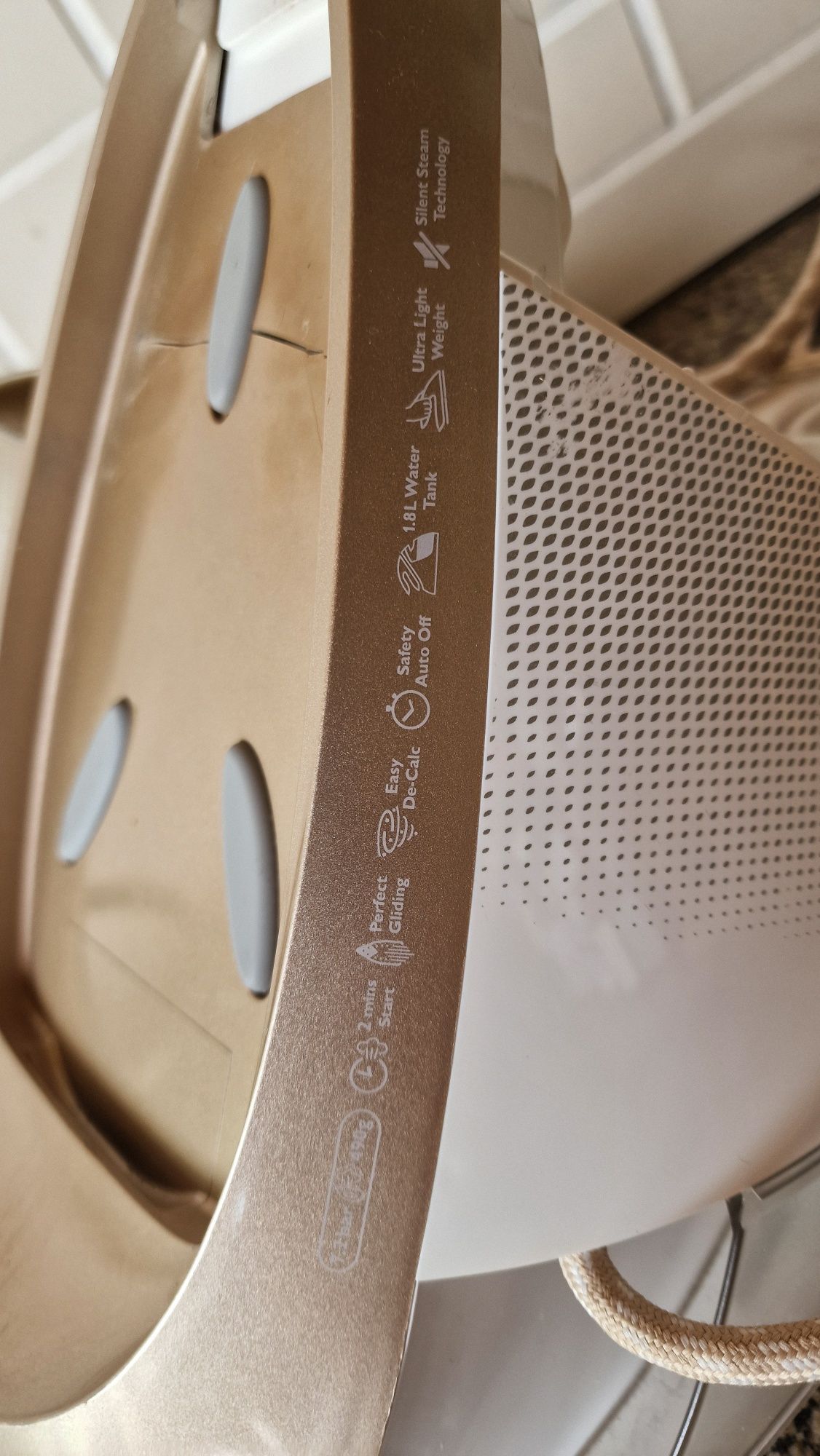 Праска з парогенератором Philips NL9206AD-4. На запчастини.
