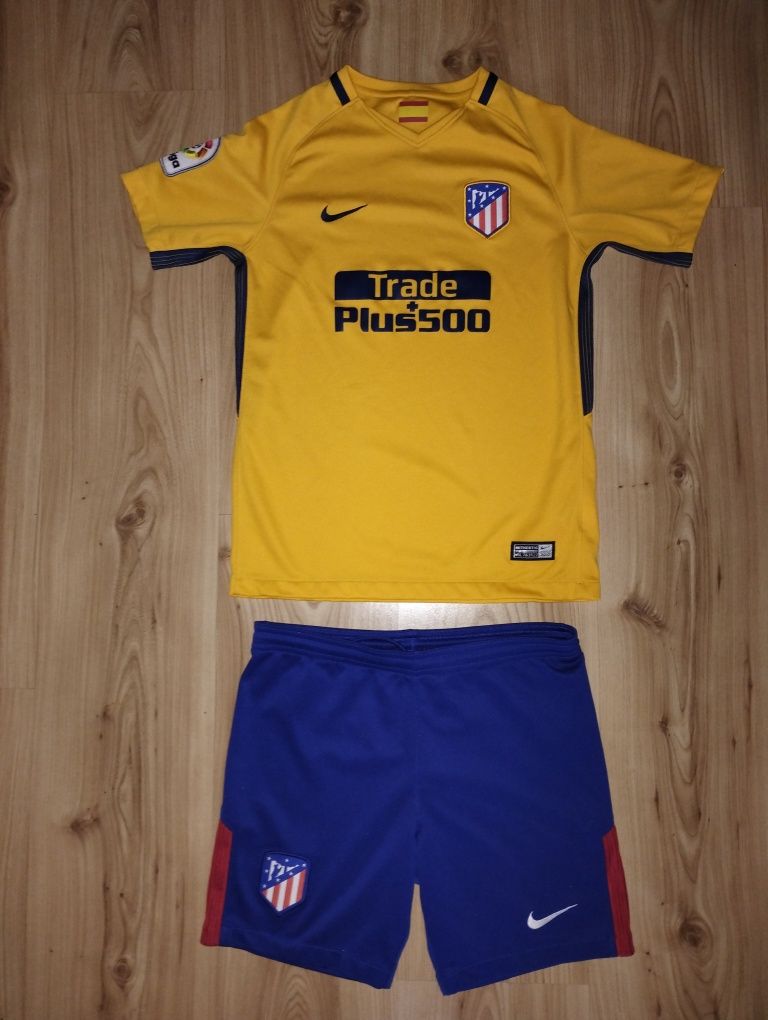 Strój piłkarski Nike 137-147 Atletico Madryt młodzieżowy komplet