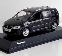 Модель 1:43 Minichamps VW Touran