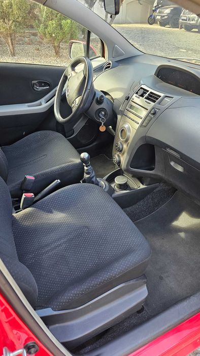 Toyota yaris II 2011