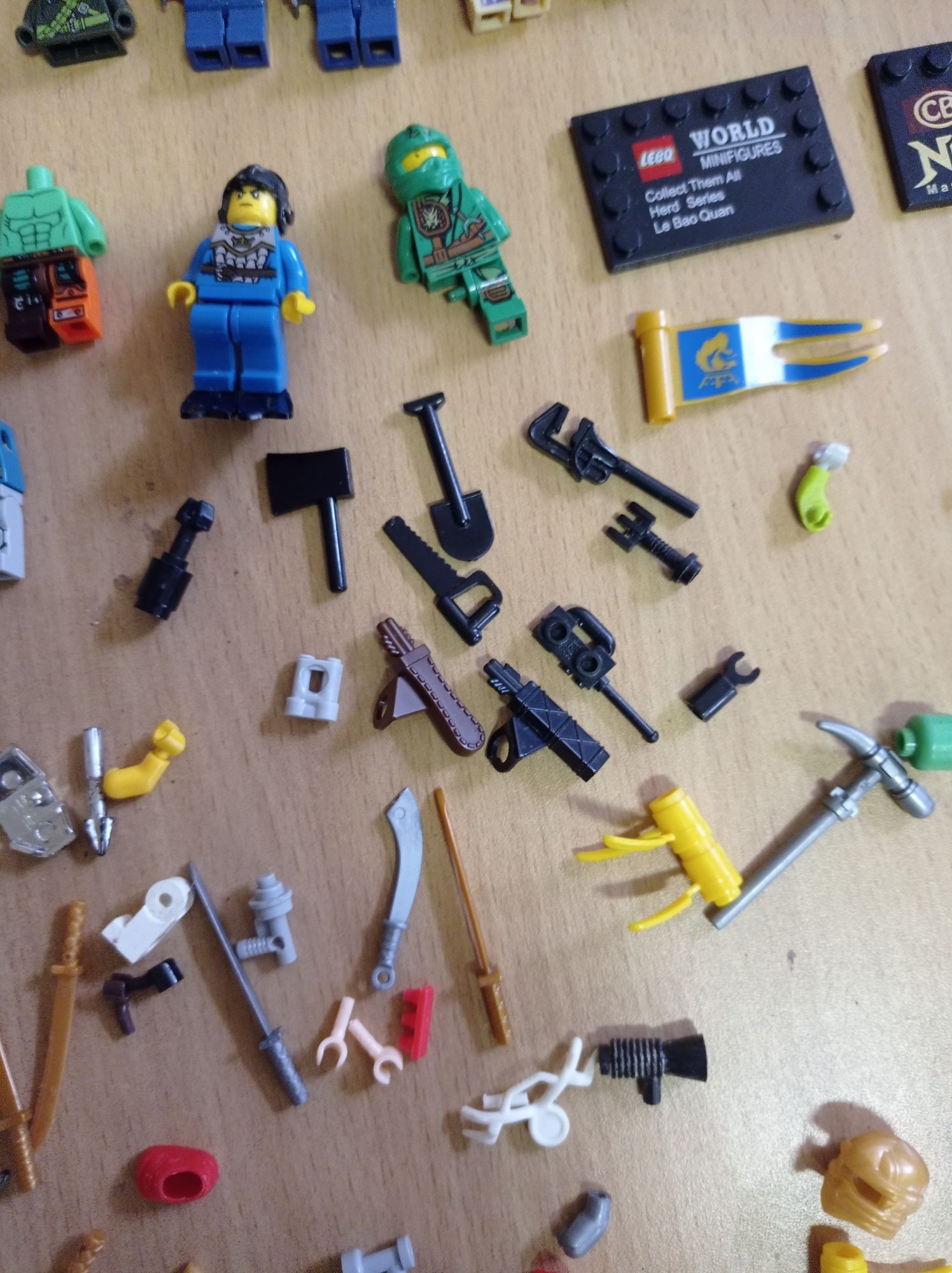 Фігурки та деталі лего Lego б/у