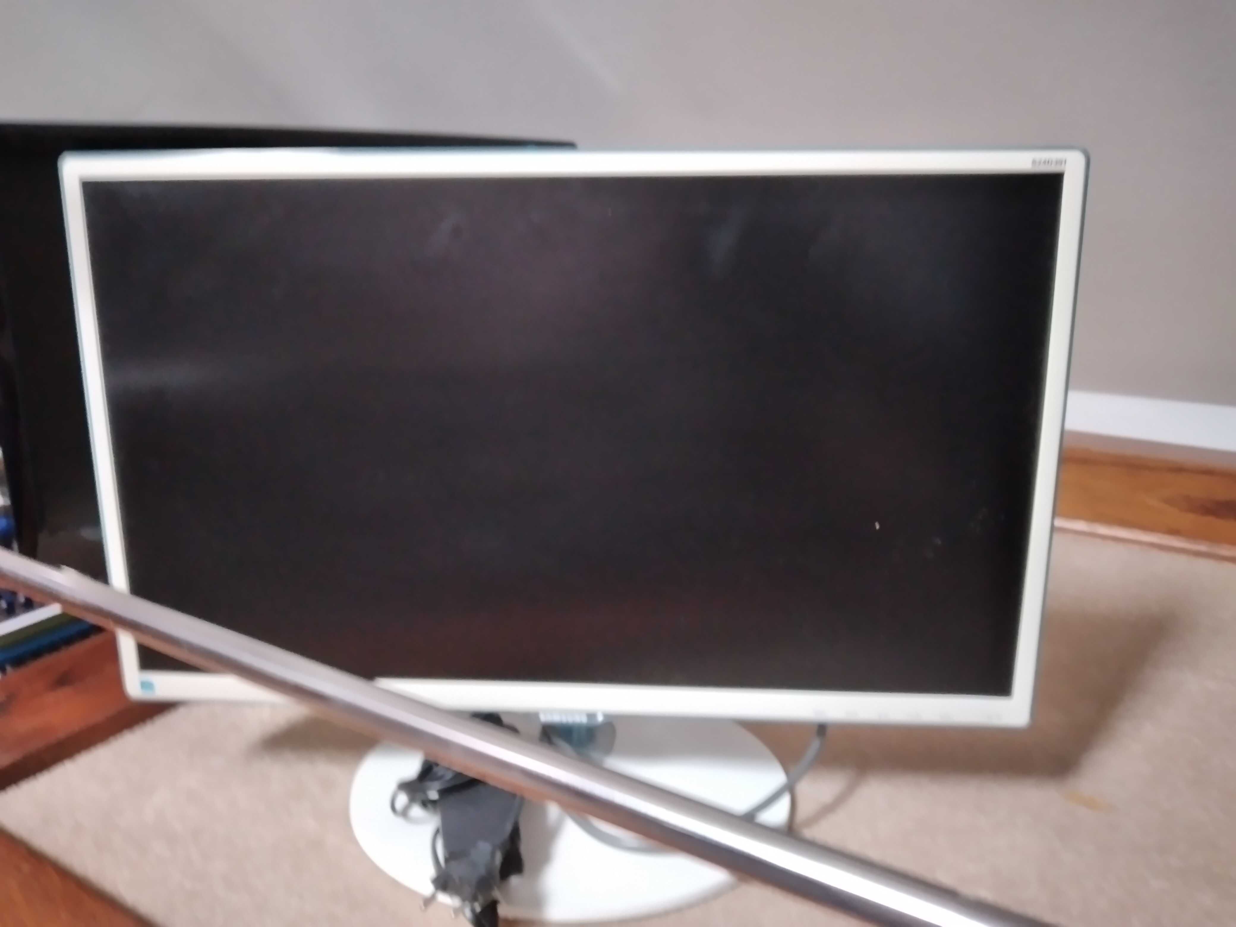 Monitory komputerowe