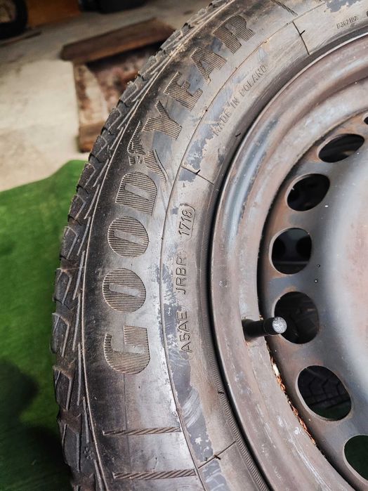 Комплект дисків з резиною 5/112