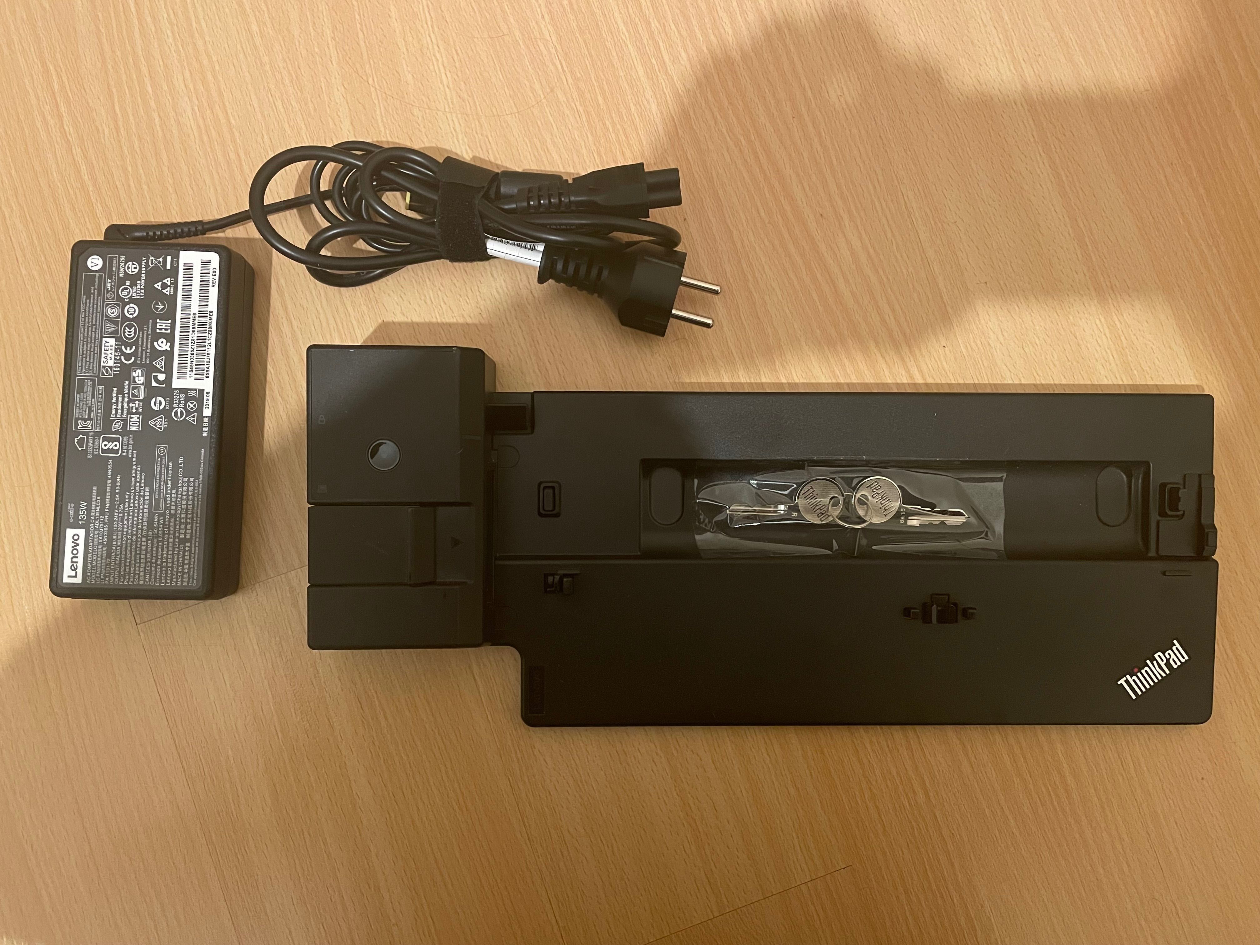 Thinkpad Ultra Dock 40AJ + Carregador Lenovo 135w