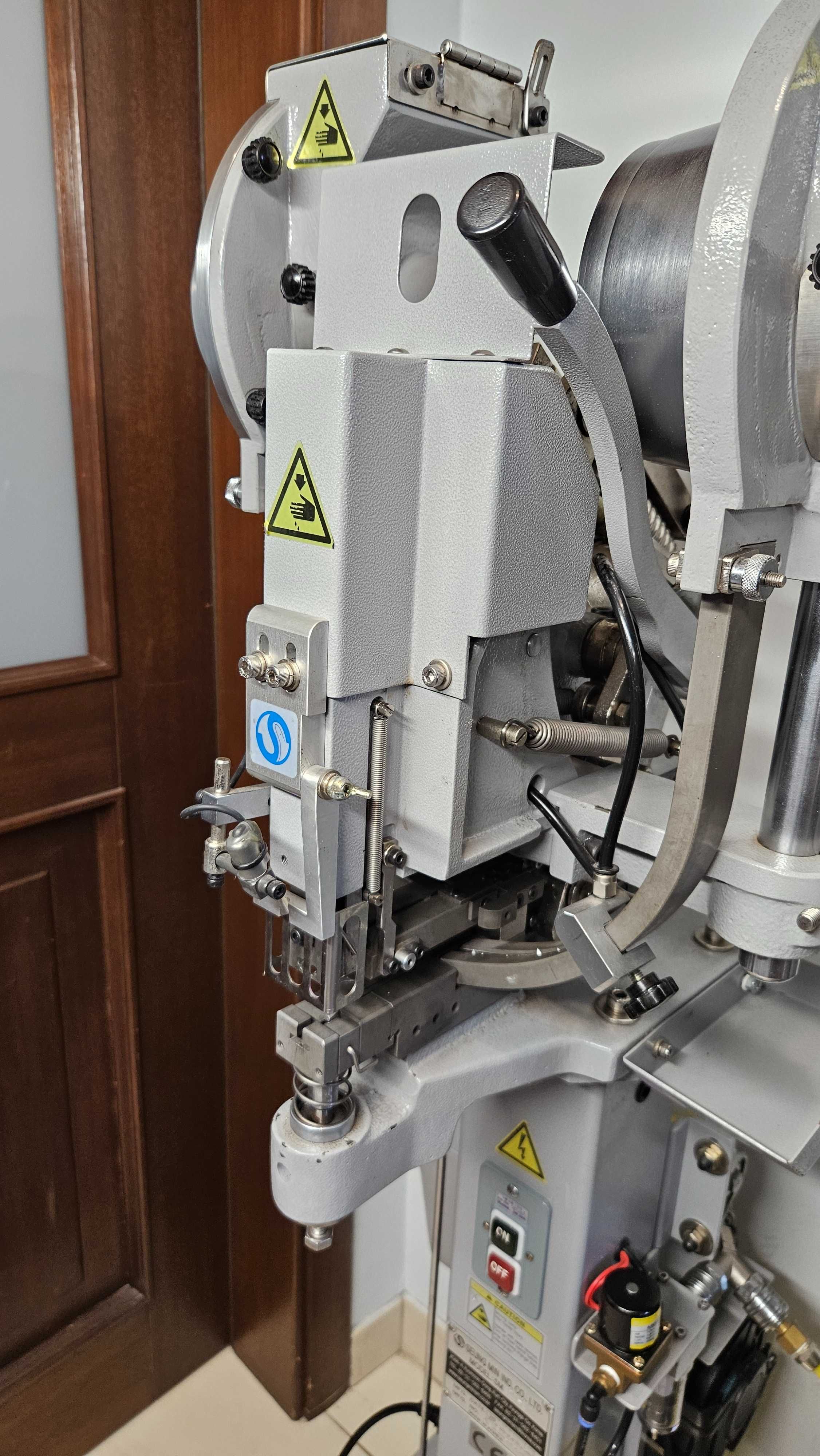 Automatyczna, pneumatyczna napownica SM-600,do nap odzieżowych fv